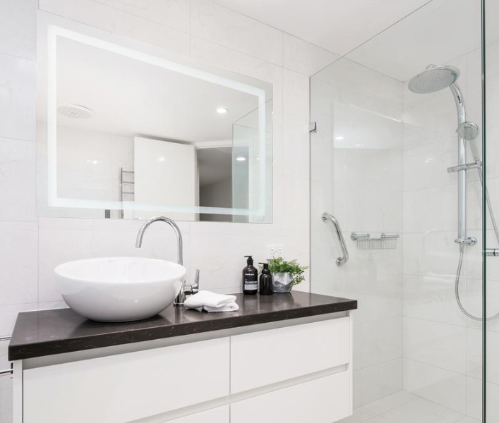 Bathroom Mirror w/ LED Light Callista Traditional 24W